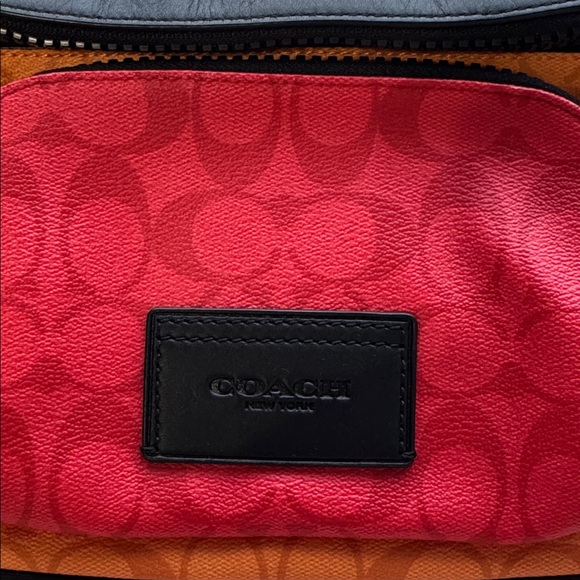 Coach Track Belt - Picture 2 of 7